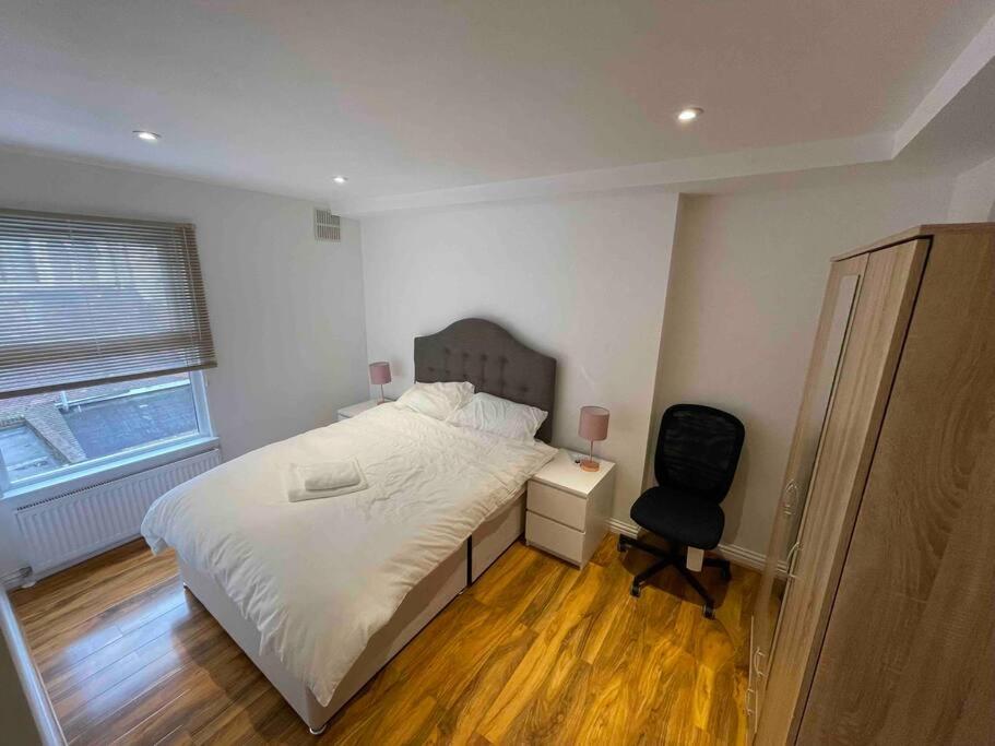 Comfortable 1 Bedroom And Double Sofa Bed Flat London Luaran gambar